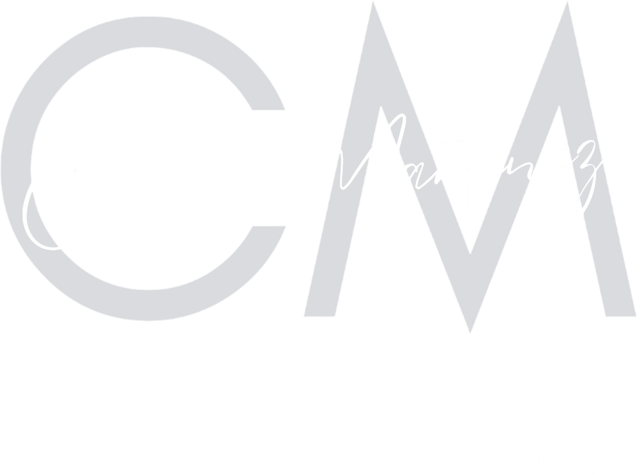 Logotipo de Corvi & Martínez, estudio legal.